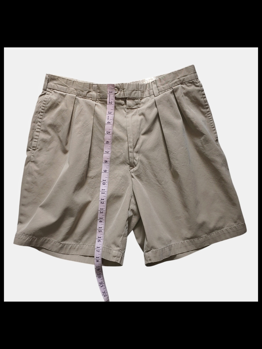 Men's Pleated Chino Shorts - Khaki - Picture 3 of 5